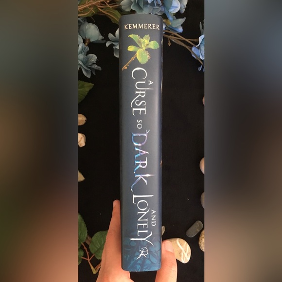 A Curse So Dark And Lonely - Cursebreakers Book 1 - By Brigid Kemmerer - Hc - Picture 2 of 8